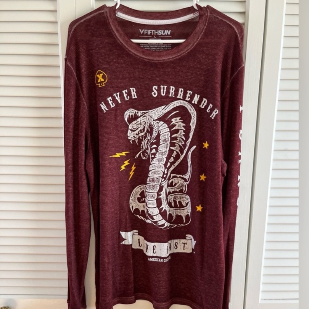 fifth sun never surrender live fast long sleeves thermal shirt size L